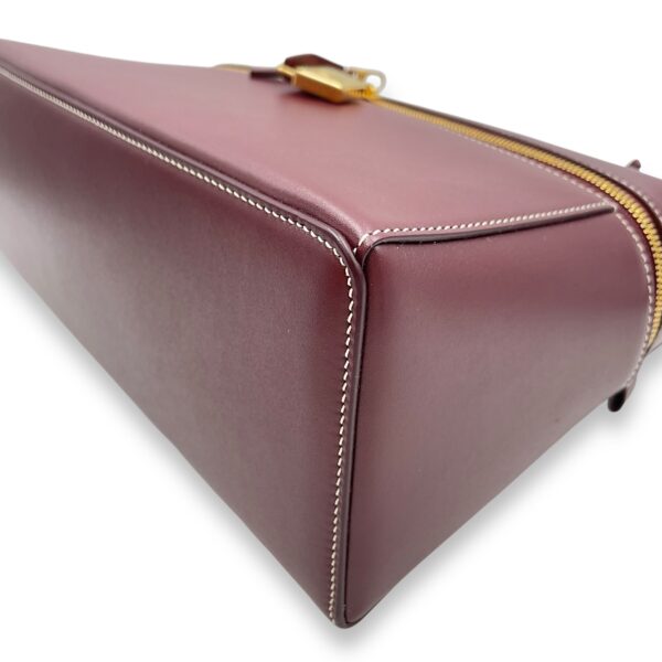 Extra Pocket 27 Saddle Leat Shoulder Bag in Calfskin, Gold hardware - Image 9
