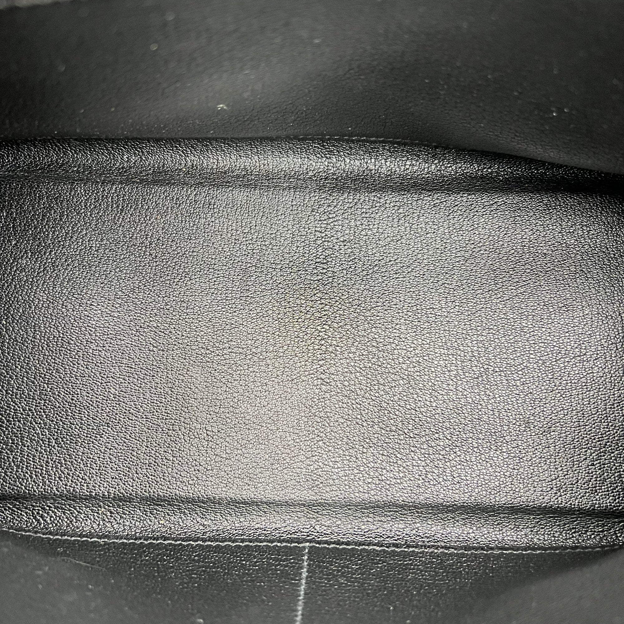 Kelly Black in Clemence, Gold hardware - Image 10