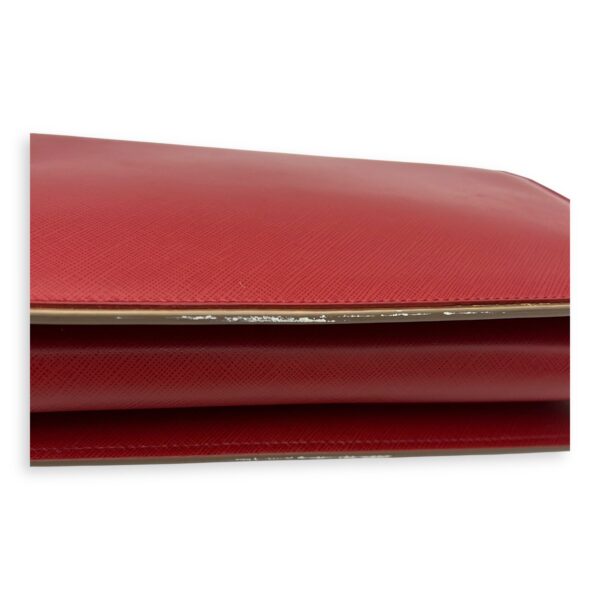 Vara Bow Red Shoulder Bag in Calfskin, Gold hardware - Image 16