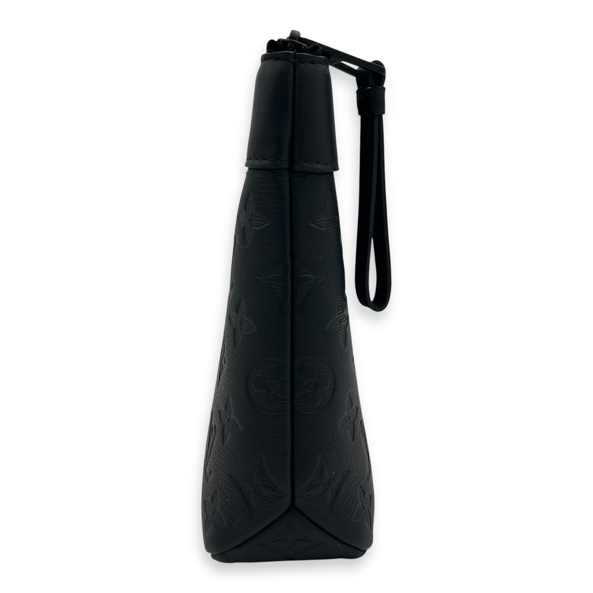 Pochette Pouch Black in Calfskin, Lacquered Metal hardware - Image 5