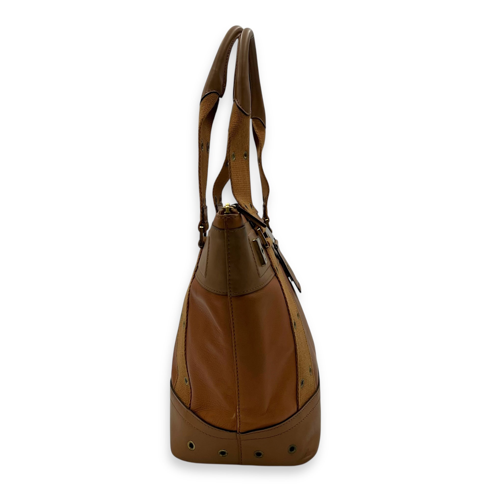 Street Chic Brown Shoulder Bag in Calfskin, Gold hardware - Image 5