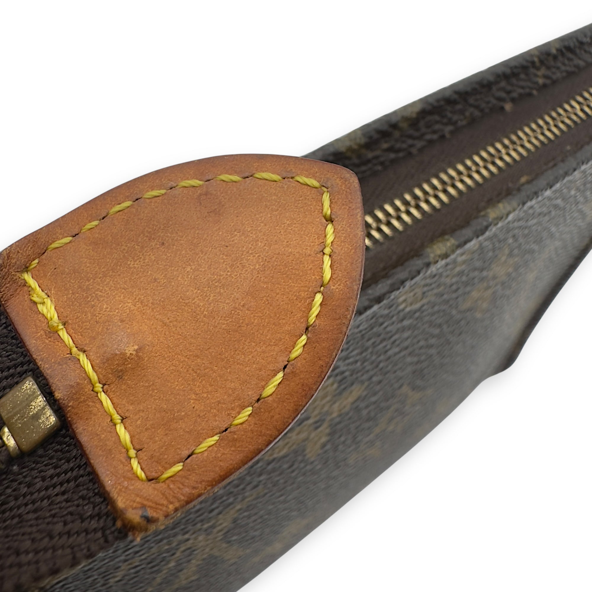 Pochette Pouch 15 Brown in Monogram Coated Canvas, Gold hardware - Image 12