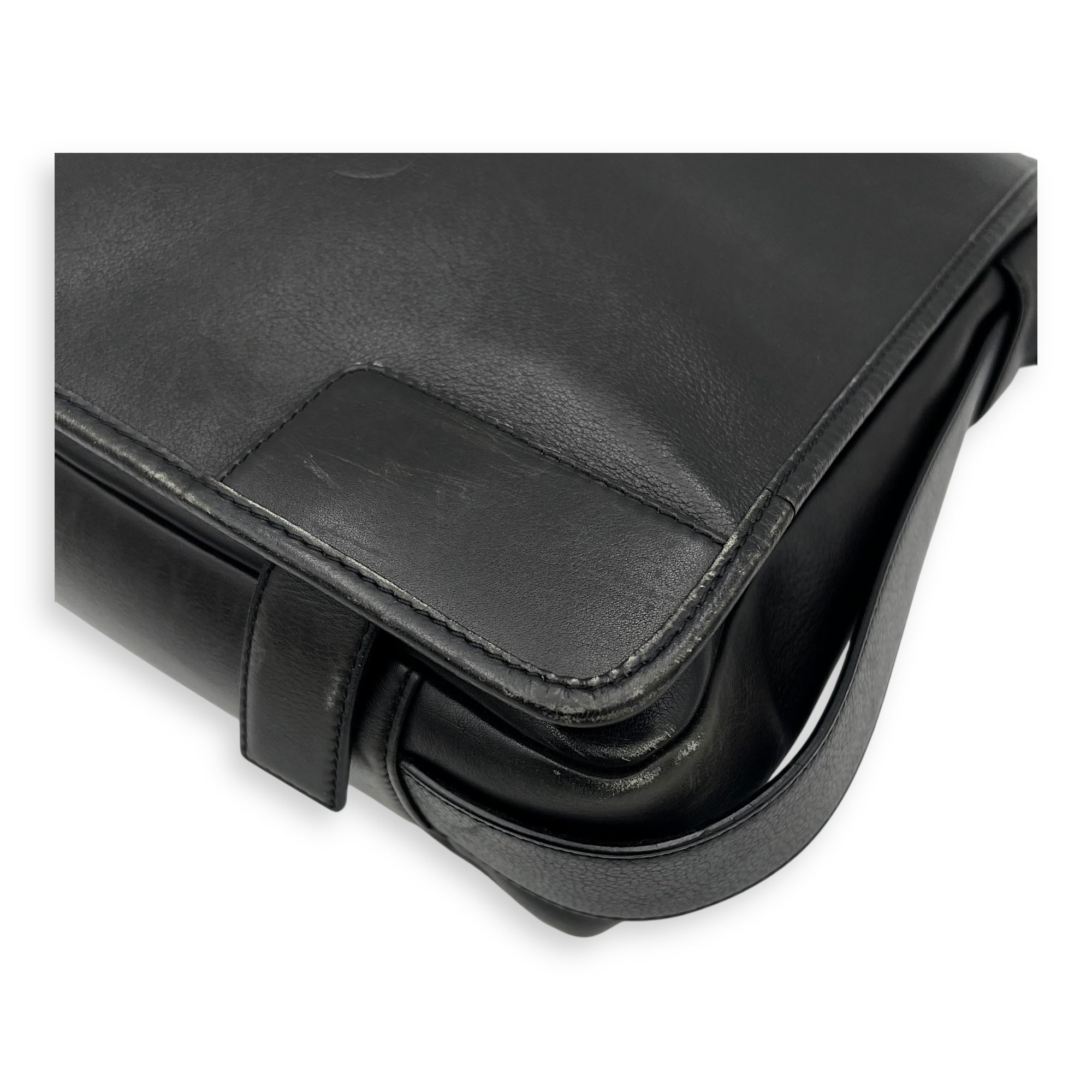 Vintage Crossbody Bag Black in Calfskin, Silver hardware - Image 12