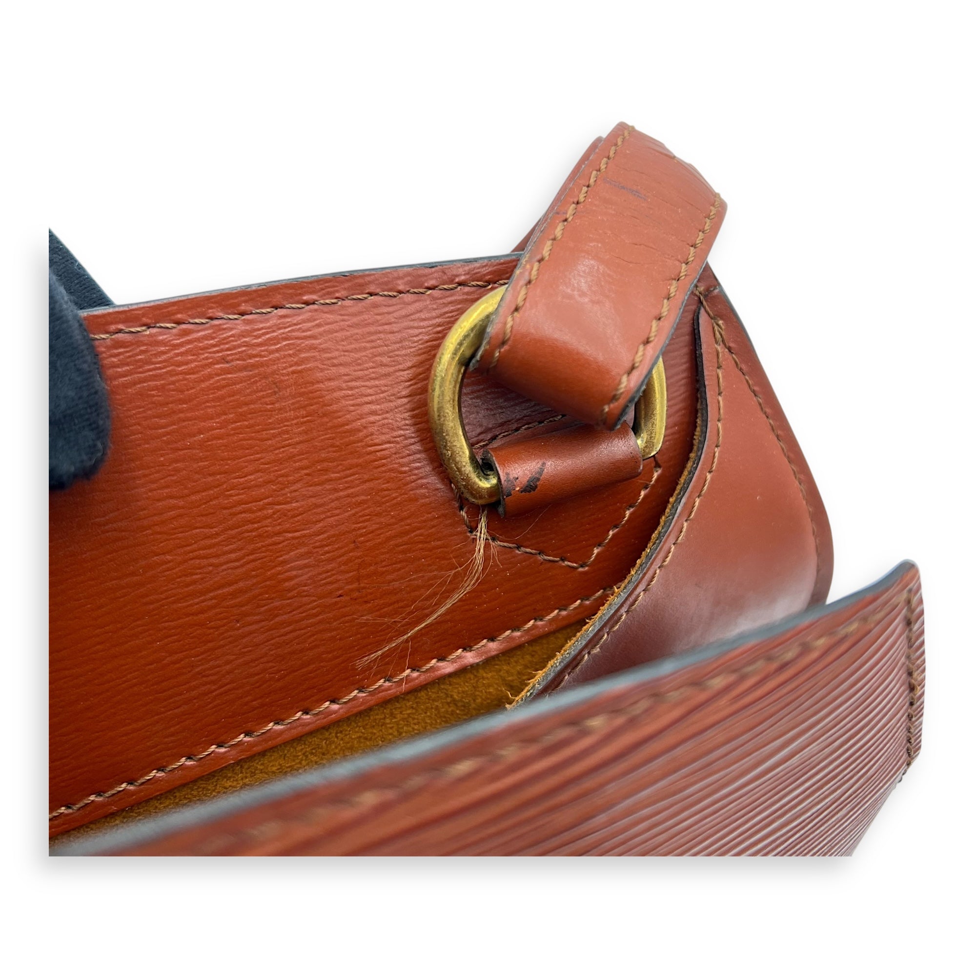 Cluny Shoulder Bag Brown in Epi Leather, Gold hardware - Image 14