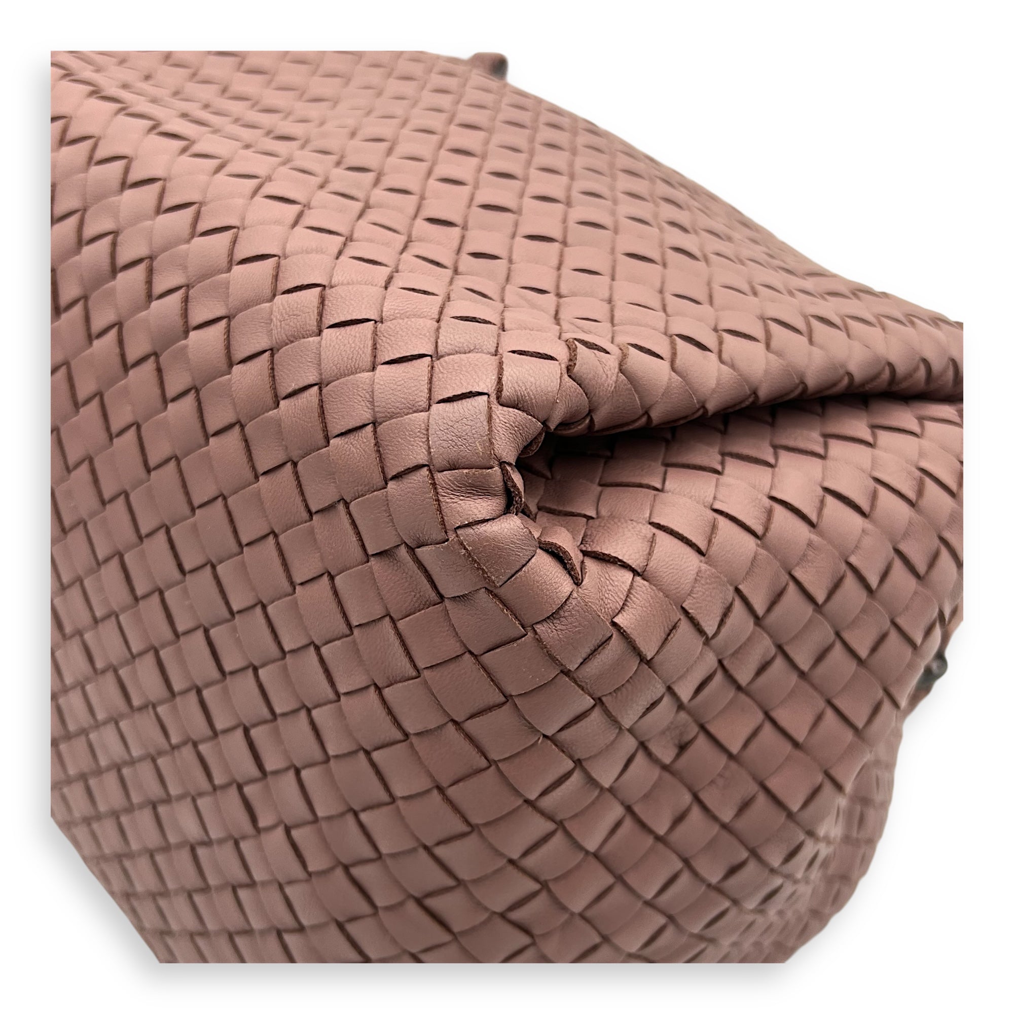 Intrecciato Shoulder Bag Pink in Calfskin, Ruthenium hardware - Image 7