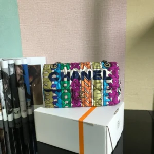 Popular CHANEL FLAP BAG 536