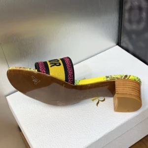 Affordable 7656 Christian Dior Dway Slides Women Toile de Jouy Voyage Motif Canvas Yellow