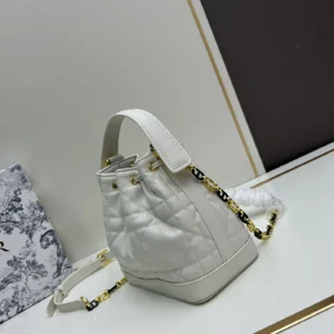 Christian Dior AAA Quality Messenger Bags For Women Unique 7027